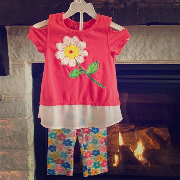 Kids Headquarters Other - Girls spring flower outfit
